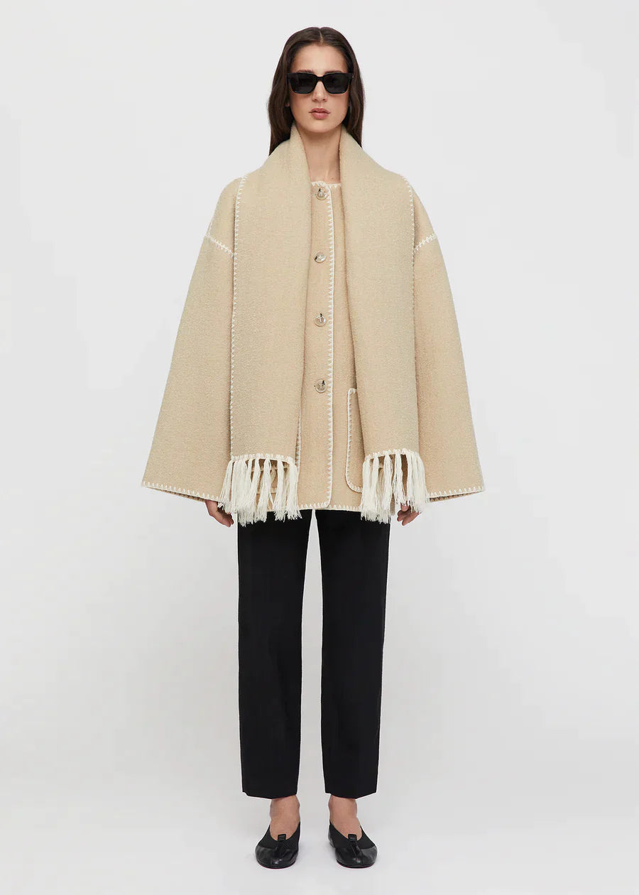 Maja | Warme Jacke mit eingebautem Schal