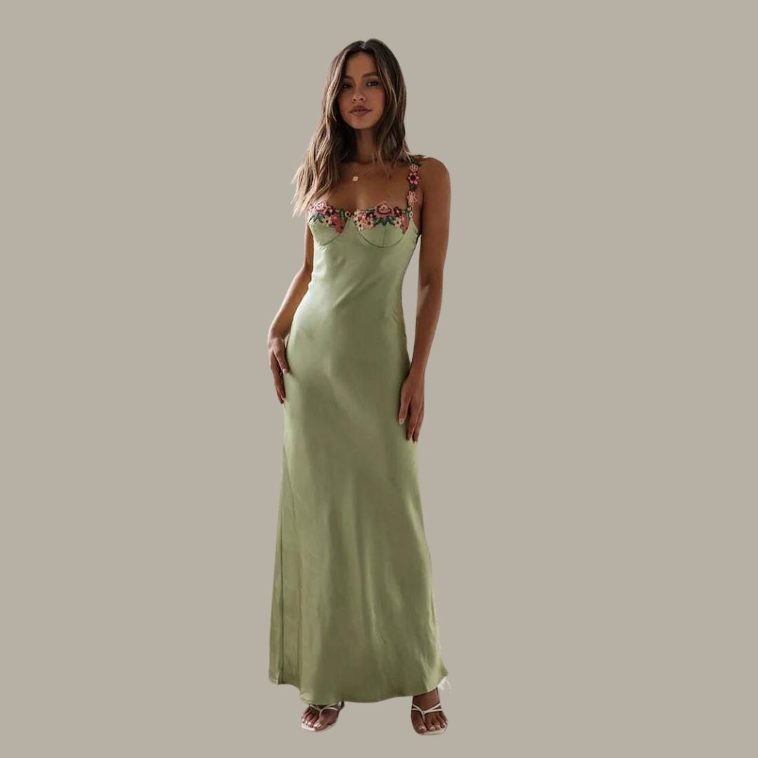Elegantes Maxikleid aus Satin mit zarter Blumenverzierung