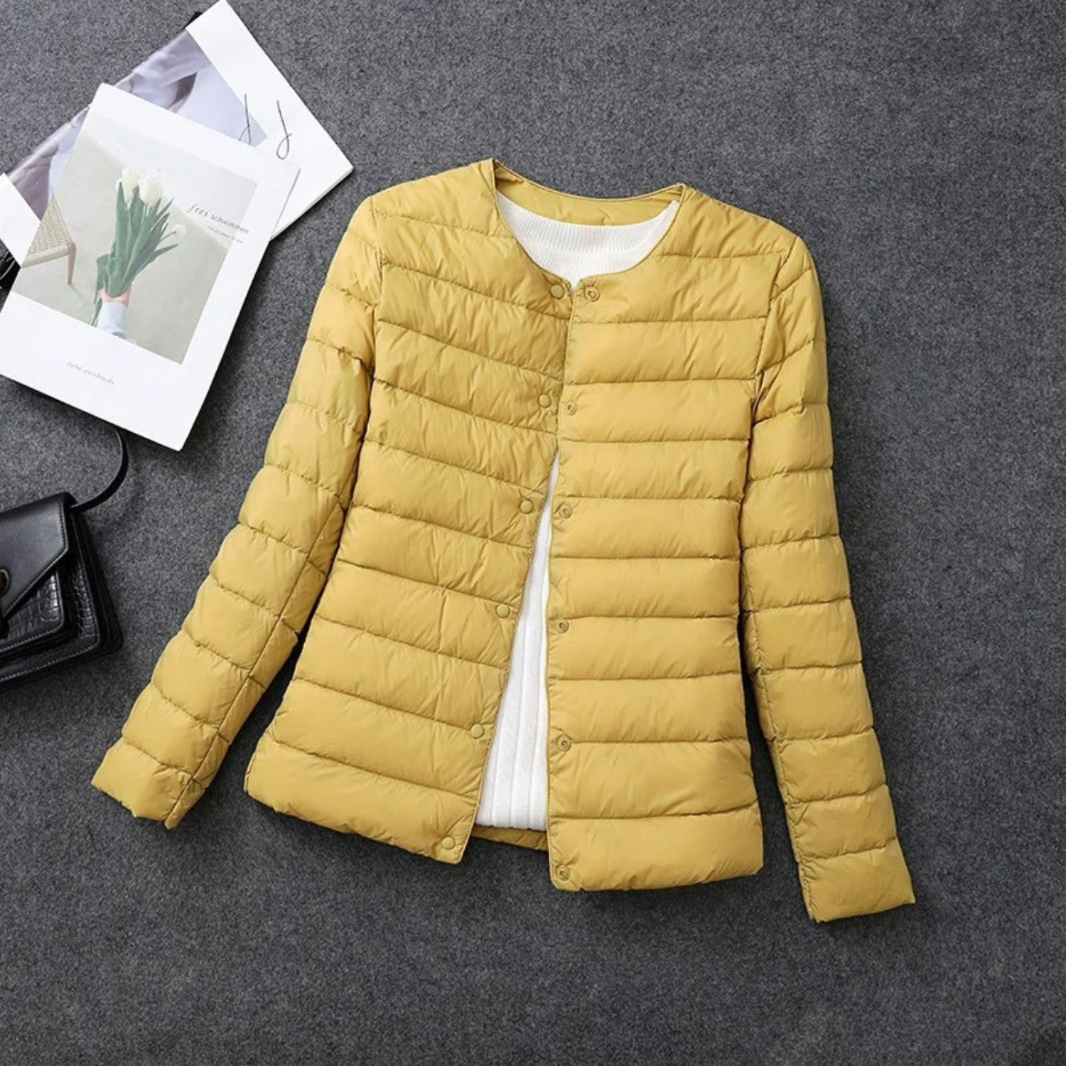 Coraline - leichte Daunenjacke mit Steppdesign