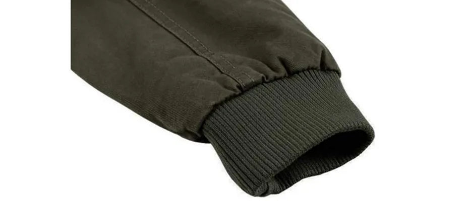 Moderne, trendige Herren-Bomberjacke mit weichem Innenfutter | Ideal für den Alltag