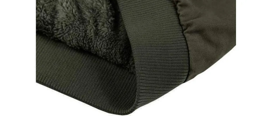 Moderne, trendige Herren-Bomberjacke mit weichem Innenfutter | Ideal für den Alltag