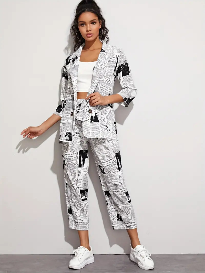 Eleganter Blazer im Zeitungsdruck-Design, 2er-Set mit Knopfleiste und Rückenausschnitt