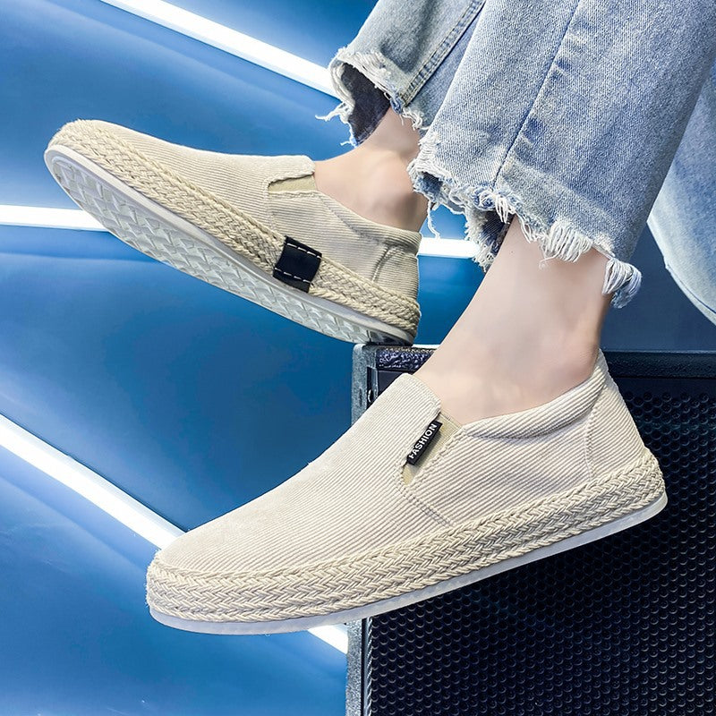 Sportlicher Look – Herren Espadrilles in Schwarz und Weiß