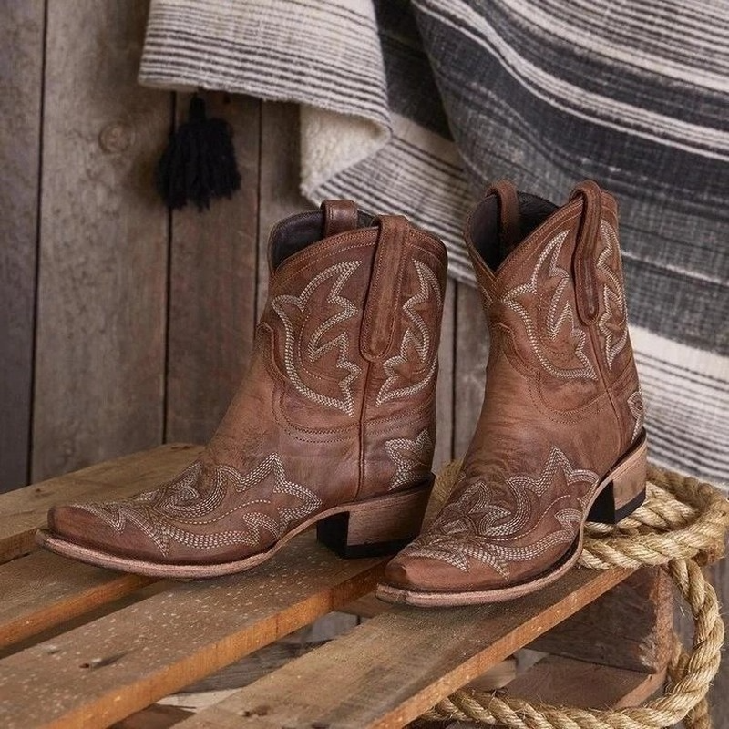 Lina - Leder-Cowboystiefel mit Stickerei