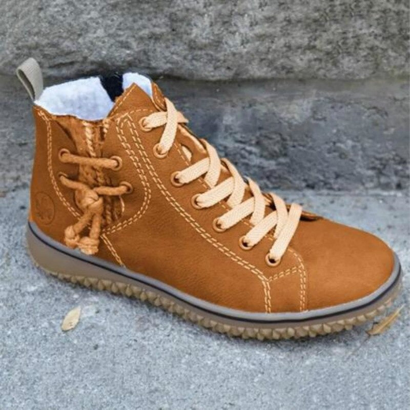 Asellia Ankle Boots