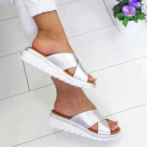 CloudWalk Luxe: Die innovativen Ortho-Sandalen für maximalen Komfort und Stil