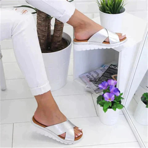 CloudWalk Luxe: Die innovativen Ortho-Sandalen für maximalen Komfort und Stil