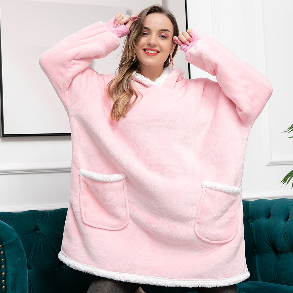 Caryn - Die perfekte Mischung aus gemütlichem Hoodie und kuscheliger Decke in einem!