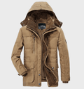 Herren Winterjacke mit Kapuze und geräumigen Taschen