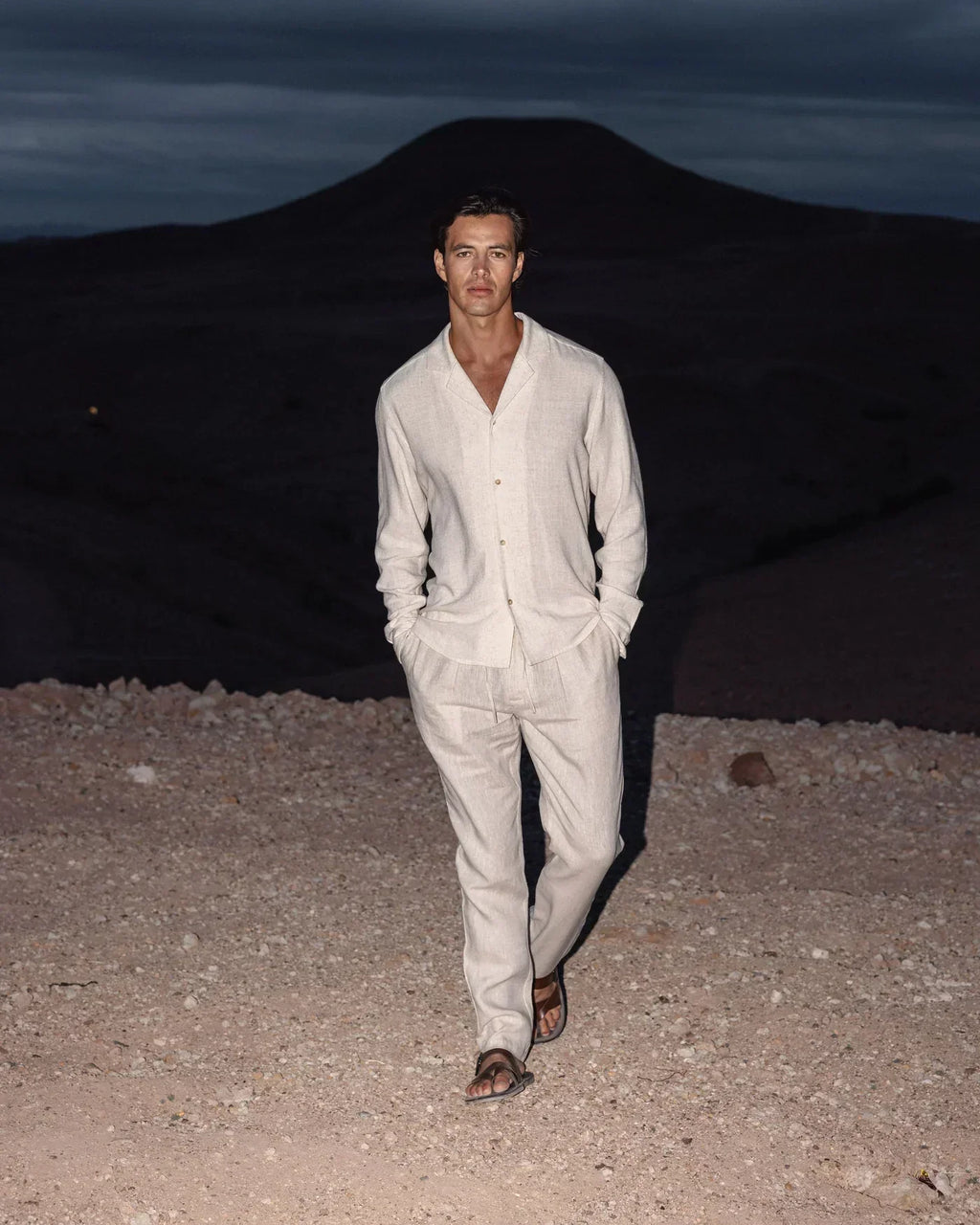 Elegantes Herren-Set aus Leinen – Atmungsaktives Langarmhemd und Hose für Frühling und Sommer