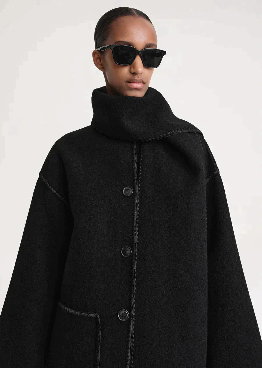 Maja | Warme Jacke mit eingebautem Schal