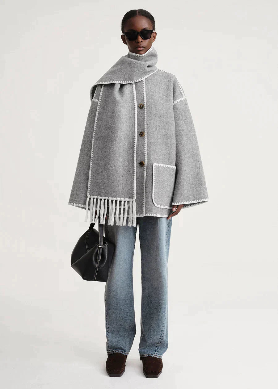 Maja | Warme Jacke mit eingebautem Schal